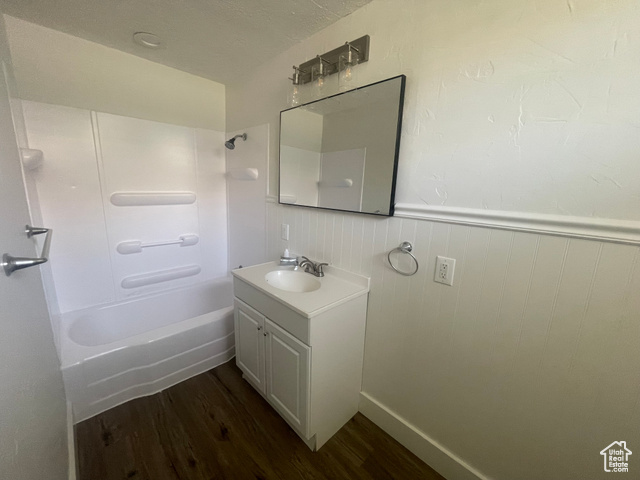 Photo 9 for MLS #2108203 at 320 N 100 East