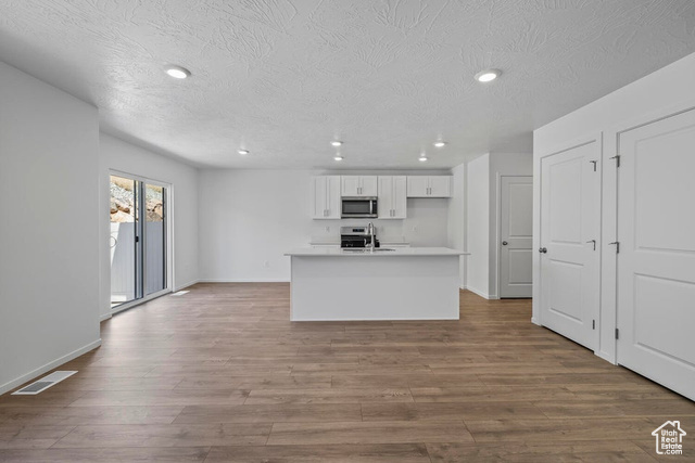 Photo 5 for MLS #2108212 at 3342 E Dungeon Dr #2318