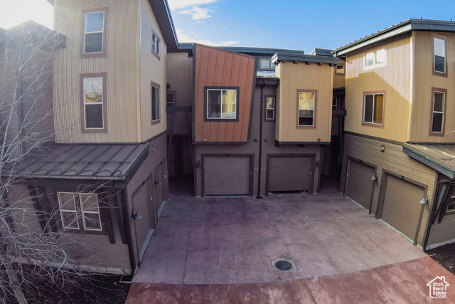 Photo 4 for MLS #2108224 at 5962 Park Ln #92