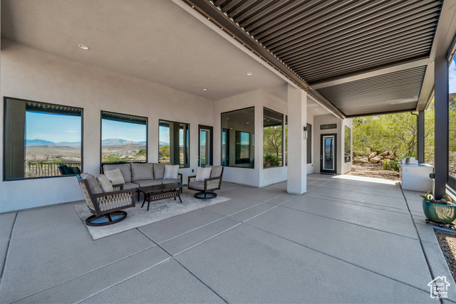 Photo 44 for MLS #2108230 at 284 W Sir Monte Dr