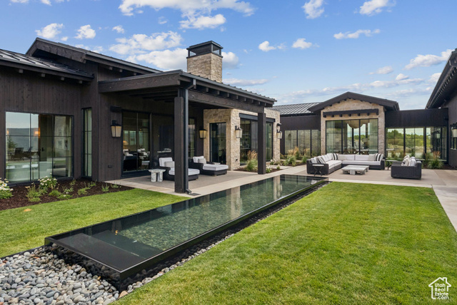 MLS #2108233 - 3415 E Sundowner Dr