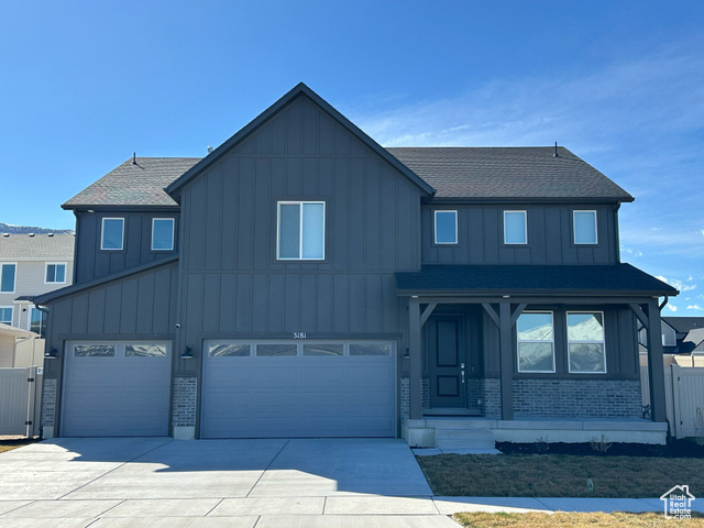 Photo 2 for MLS #2108234 at 3181 S Hickory St