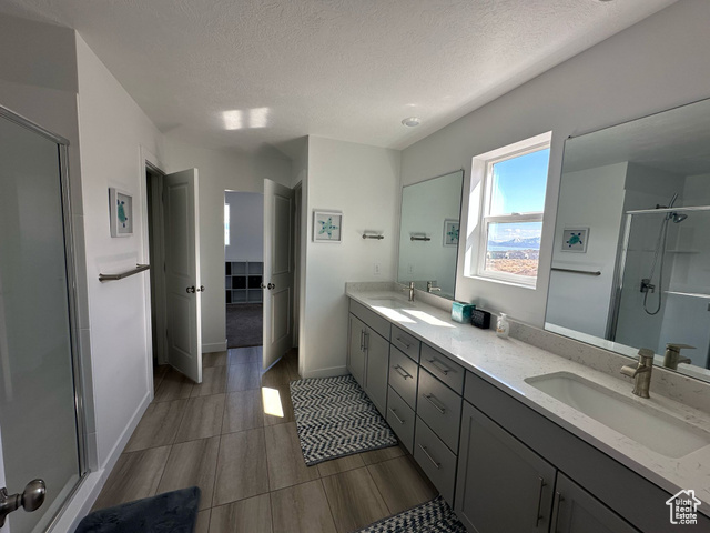 Photo 17 for MLS #2108234 at 3181 S Hickory St