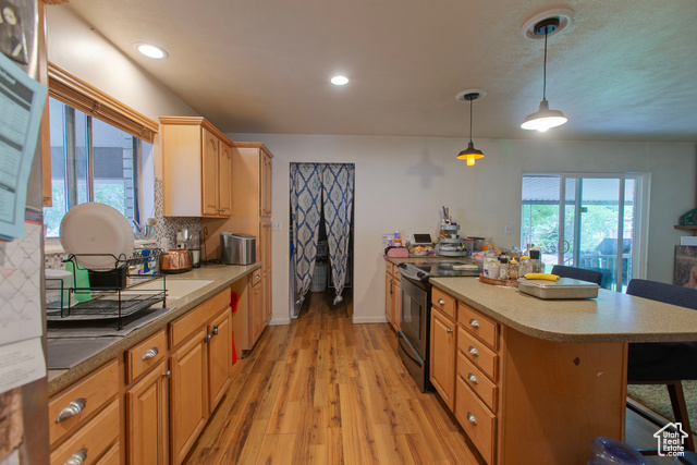 Photo 7 for MLS #2108240 at 375 N 100 East
