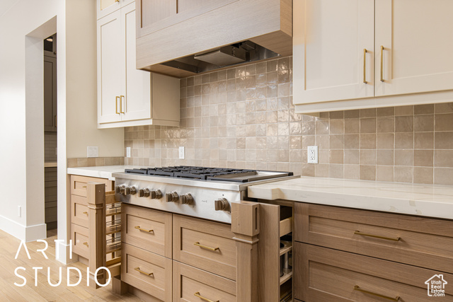 Photo 12 for MLS #2108249 at 2715 E Moorland Dr
