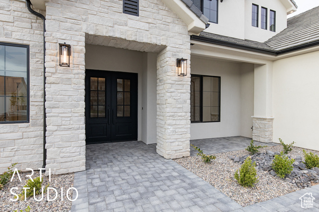 Photo 4 for MLS #2108249 at 2715 E Moorland Dr