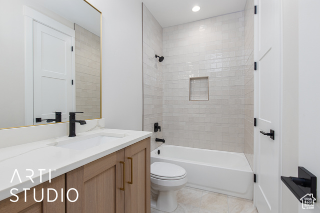 Photo 38 for MLS #2108249 at 2715 E Moorland Dr