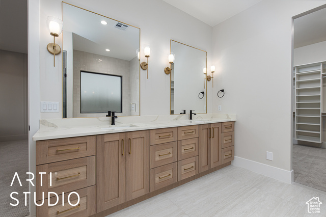 Photo 26 for MLS #2108249 at 2715 E Moorland Dr