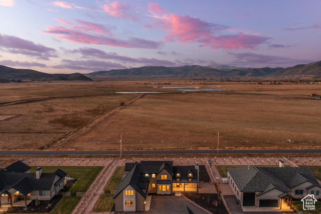 Photo 40 for MLS #2108275 at 937 Hart Loop