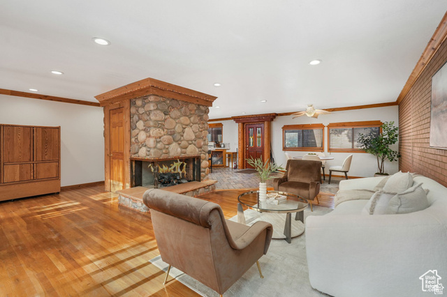 Photo 8 for MLS #2108280 at 3640 E Aurora Cir
