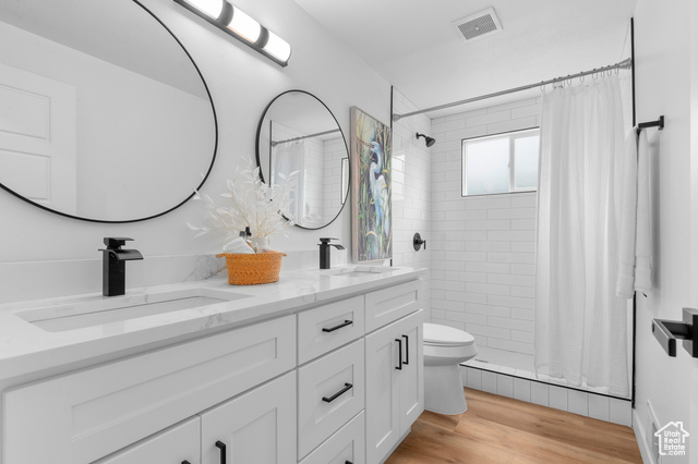 Photo 8 for MLS #2108306 at 920 E Violet Dr