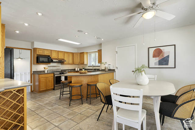 Photo 7 for MLS #2108313 at 7622 S Cambria Cir