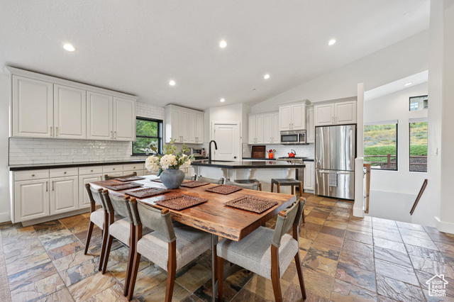 Photo 17 for MLS #2108315 at 12472 Ross Creek Dr