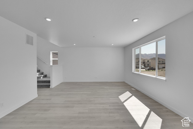 Photo 8 for MLS #2108329 at 1192 N Horseshoe Way #505