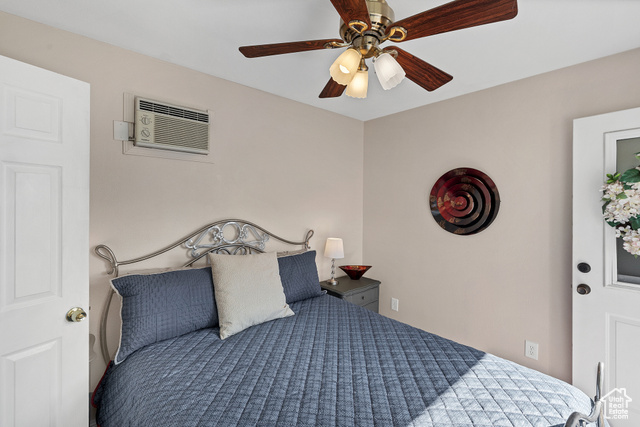 Photo 24 for MLS #2108346 at 2990 E Riverside Dr #173