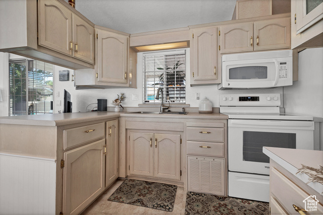 Photo 8 for MLS #2108346 at 2990 E Riverside Dr #173