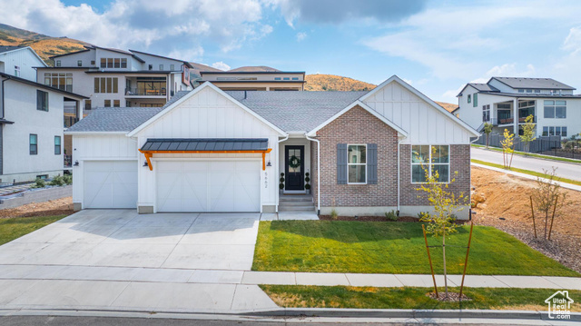 MLS #2108350 - 5662 N Valley View Rd