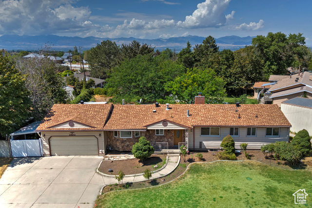Photo 2 for MLS #2108354 at 2862 E Pamela Dr