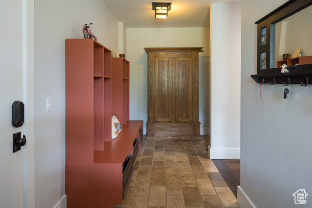 Photo 21 for MLS #2108370 at 424 E Secret Cove Ct