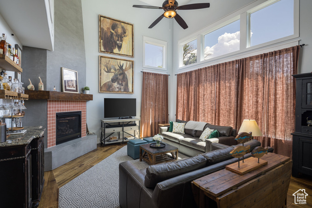 Photo 13 for MLS #2108370 at 424 E Secret Cove Ct