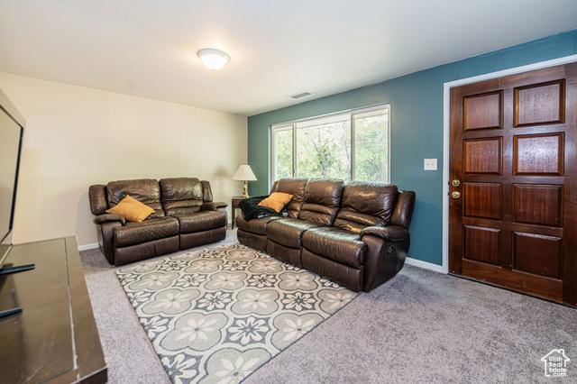 Photo 5 for MLS #2108375 at 1243 Hudson St
