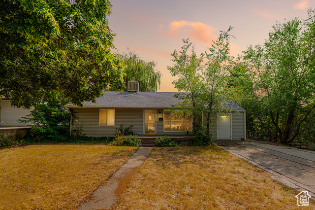 Photo 25 for MLS #2108375 at 1243 Hudson St