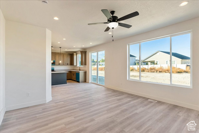 Photo 4 for MLS #2108397 at 2325 E Morning Glory Way
