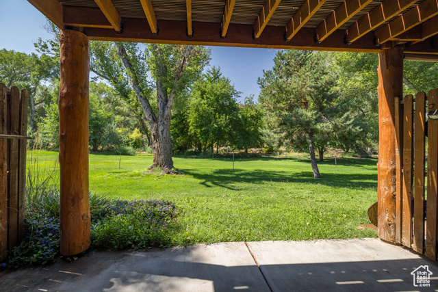 Photo 24 for MLS #2108403 at 329 E Pueblo Ct