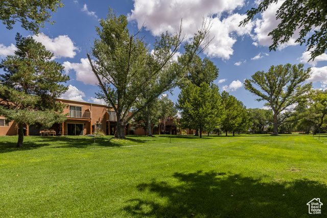 Photo 23 for MLS #2108403 at 329 E Pueblo Ct
