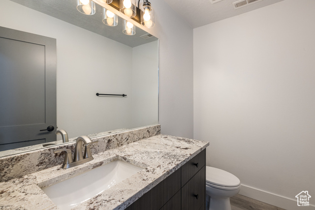 Photo 12 for MLS #2108403 at 329 E Pueblo Ct
