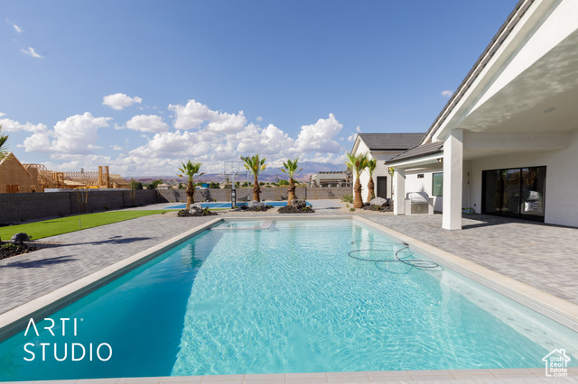 Photo 4 for MLS #2108407 at 2726 S 240 West