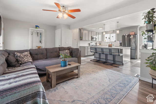5739 S SARAH JANE DR, Salt Lake City UT 84118