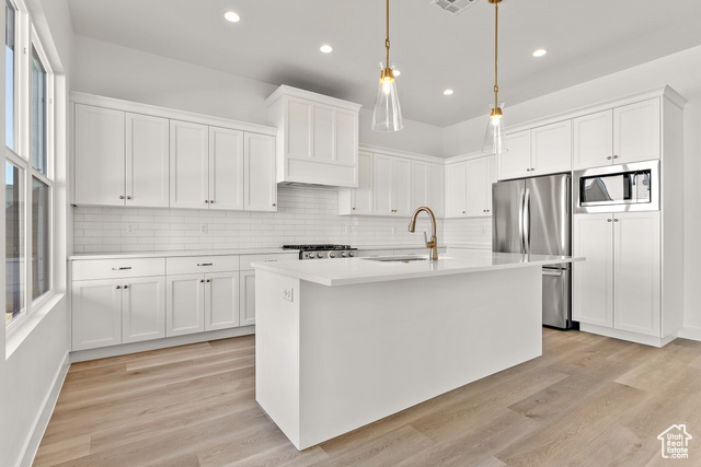 Photo 15 for MLS #2108431 at 2941 E Alderann St