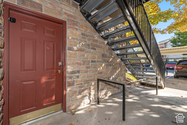 Photo 2 for MLS #2108478 at 1645 W Vivante Way #C1