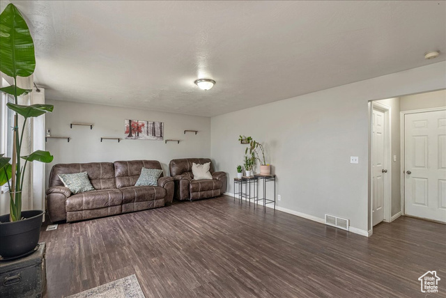 Photo 16 for MLS #2108485 at 2766 W Spaulding Ln