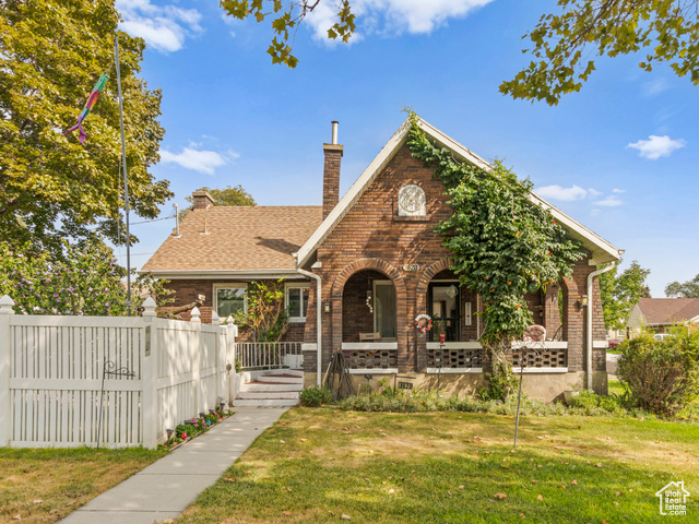 MLS #2108494 - 8620 W Park St