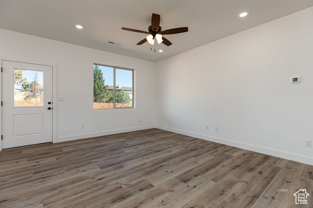 Photo 13 for MLS #2108549 at 786 E Cedar Cir