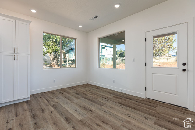Photo 12 for MLS #2108549 at 786 E Cedar Cir