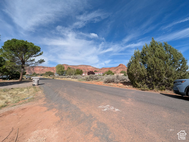 Photo 12 for MLS #2108550 at 859 W Chamberlain Dr