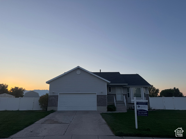3867 RUNGSTED CIR, Syracuse UT 84075