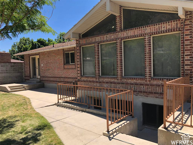 Photo 19 for MLS #2108558 at 2131 S Mountain Vista Ln