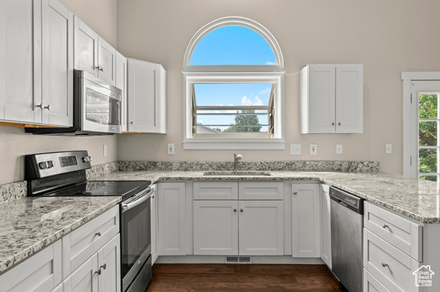 Photo 12 for MLS #2108563 at 1175 W 1420 North