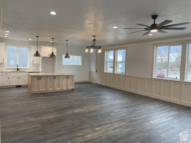 Photo 6 for MLS #2108583 at 817 S 1365 West