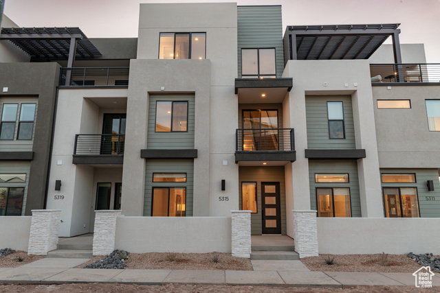 Photo 3 for MLS #2108595 at 5315 S Coral Pearl Aly #418