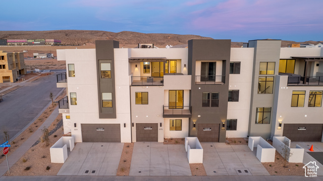 Photo 2 for MLS #2108595 at 5315 S Coral Pearl Aly #418