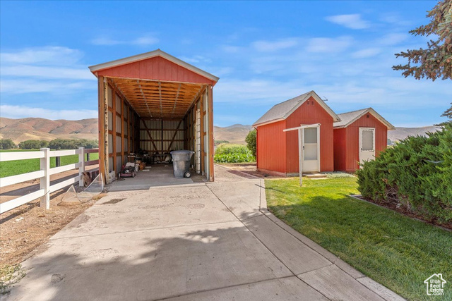 Photo 23 for MLS #2108600 at 1275 S Morgan Dr