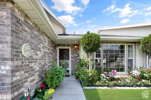 315 N MOUNTAIN VIEW LN, Providence UT 84332
