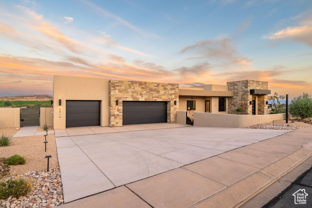 Photo 7 for MLS #2108619 at 4816 N Petroglyph Dr