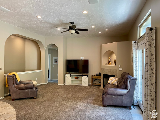 Photo 13 for MLS #2108638 at 1935 E Deere Valley Dr