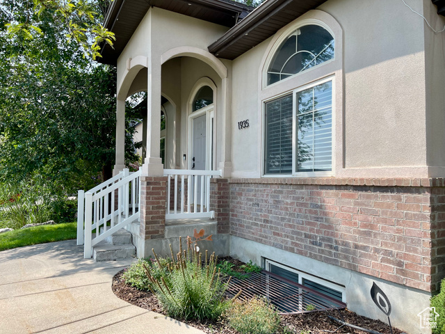 Photo 4 for MLS #2108638 at 1935 E Deere Valley Dr